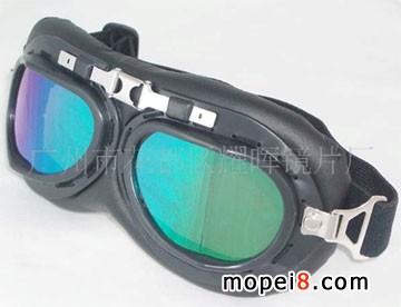 ���������L�R