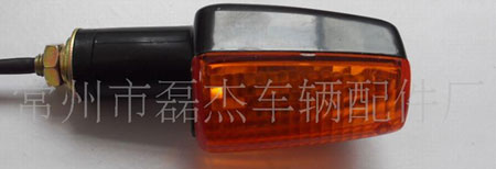 ����Ħ��܇���ߣ�TIAN2000�D��