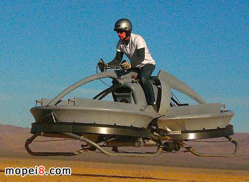 美國工程師研制出的飛行摩托車