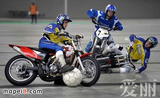 摩托車足球賽