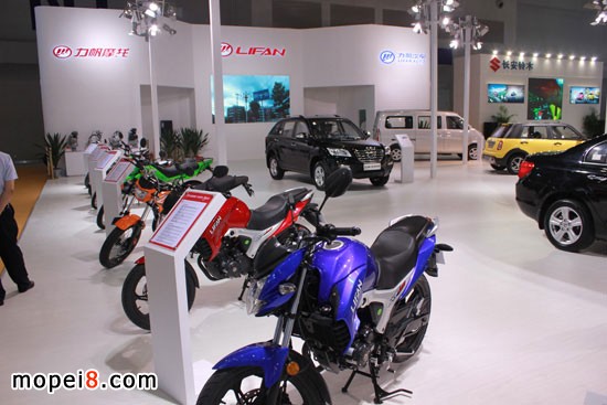 �Z�Z��Ħ��܇