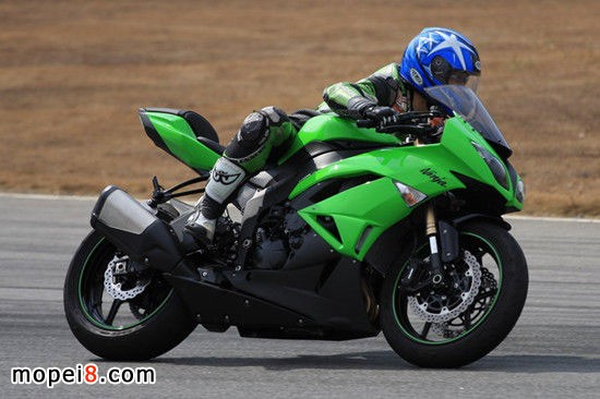 ������������Ħ��܇���w�u�y