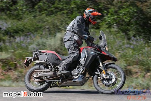2014���RԽҰĦ��܇̽�U��BMW F 800 GS����ԇ�{