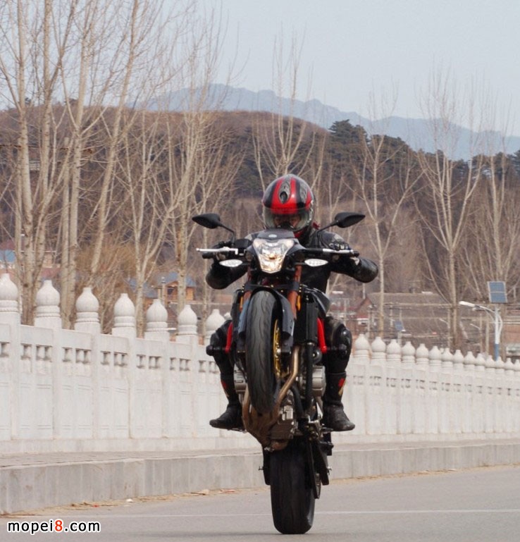 �X��Ħ��܇ؐ�{���S��BJ600GS