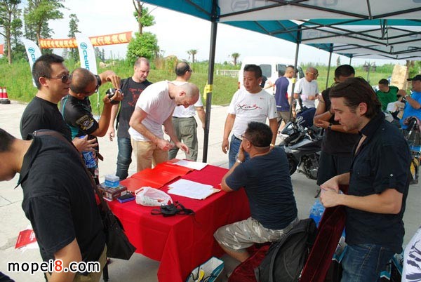 CFMOTOĦ��܇���L650�Ϻ���ȫ�{���Ӗ