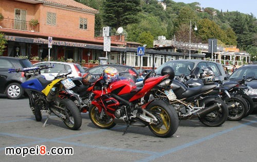 �W����Ħ��܇�Ԃ��ľ�ٵ�