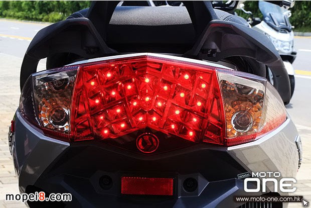 SYM GTS 300iĦ��܇LEDβ��