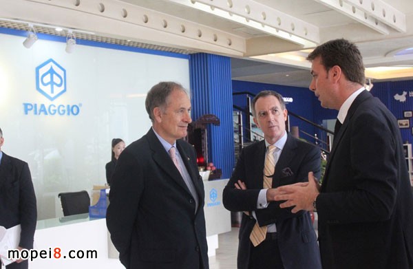 意大利駐華大使訪問比亞喬佛山工廠