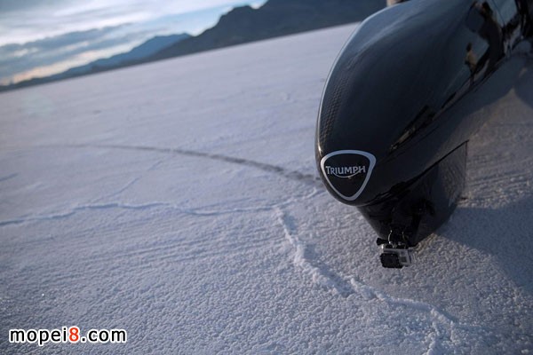 凱旋-嘉實多火箭Triumph Castol Rocket