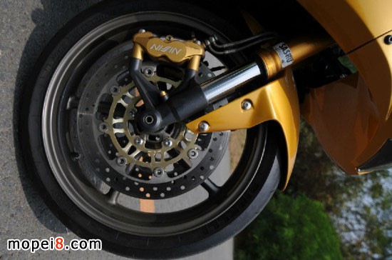 Triumph Daytona675摩托車