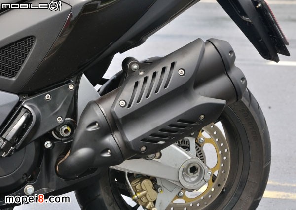 世界最高排氣量速克達Aprilia SRV850摩托車