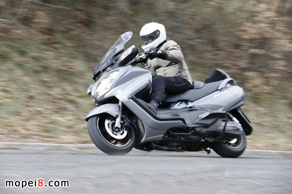 Suzuki Burgman 650Ħ��܇