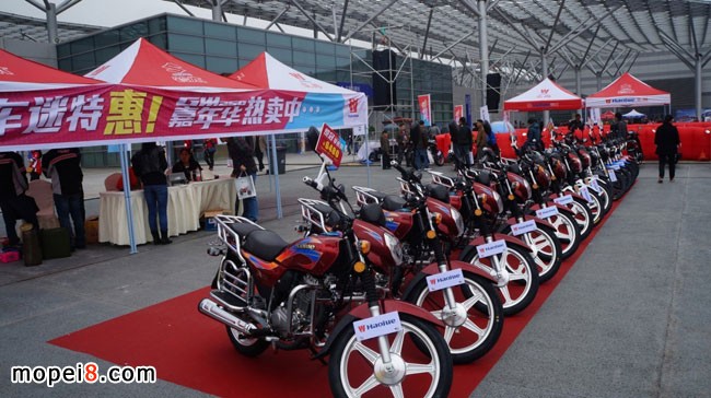 ����չĦ����