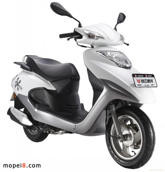 錢江寶悅QJ110T-8踏板摩托車