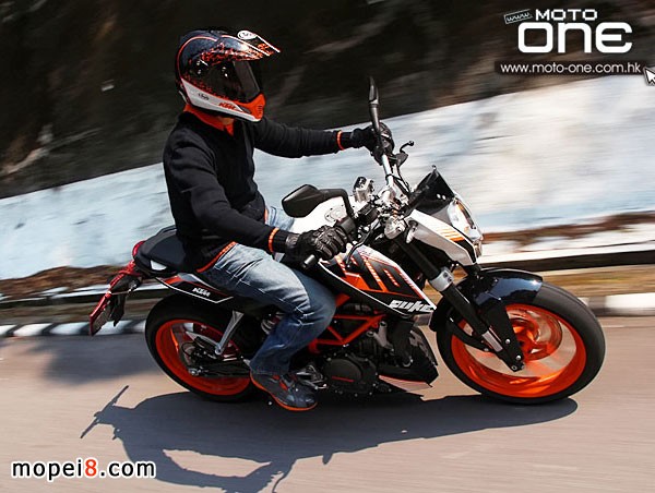 �R�����Ӻ��2014KTM DUKE 390��200���и�����昷��