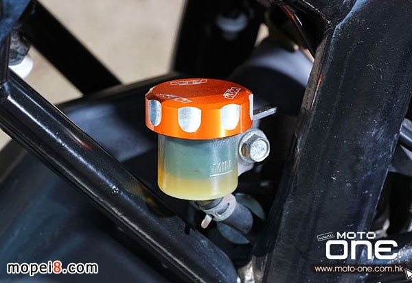 Ħ��܇ԇ�{2014KTM DUKE390