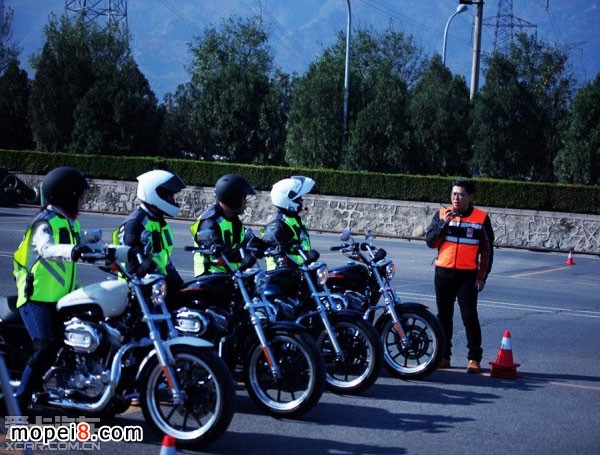 哈雷戴維森摩托車騎行學院感受