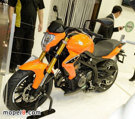 �X���{����300Ħ��܇����(sh��)Benelli BN 302