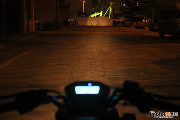 �����h��