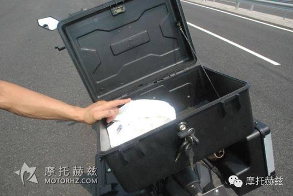 �����׿����eԽҰ����܇--����RX3Ħ�Мy�u