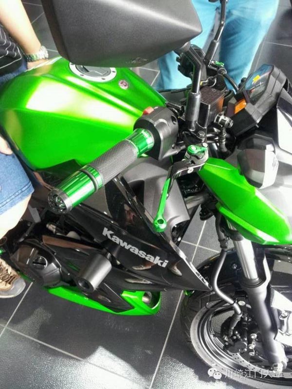�\Մ����Ħ��܇kawasaki 250ccϵ�и��b