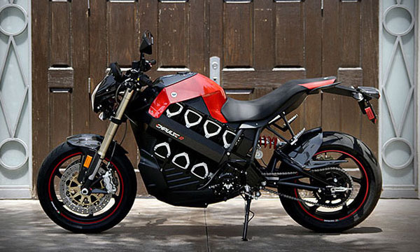 全球首款配備電動摩托車水冷卻系統的Brammo Empulse