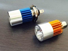 ���S��Ħ��܇LED���