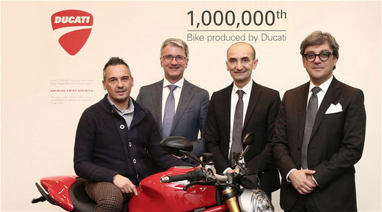 �ſ��ϵ�100�f�vĦ��܇�����၆���S�¾�