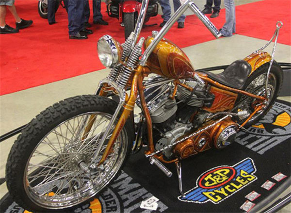 �͹��͸��b��һ��