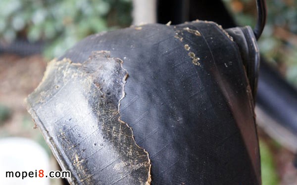 輪胎自補液的清理去除