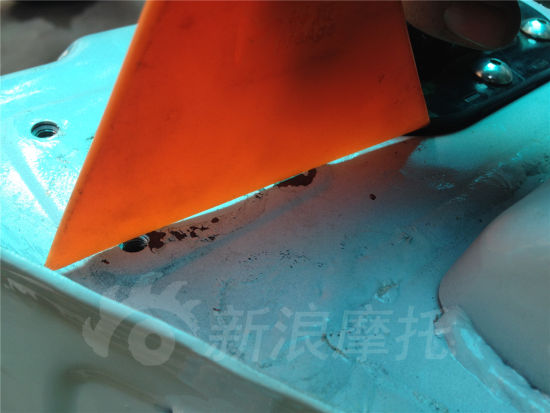 摩托車(chē)油箱缺陷