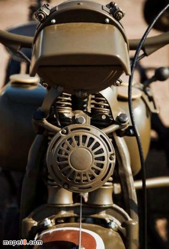 安裝了防空燈罩的日本海軍裝備的97陸王