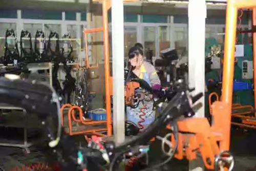 Ԭ��־���S��Ħ��܇��܇���a��