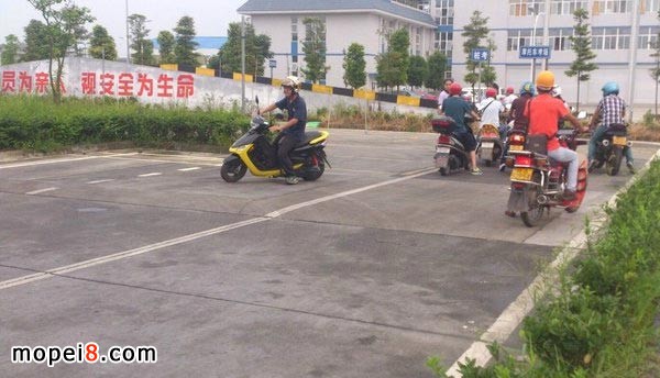 Ħ��܇�{�յĿ�ȡ���E���M(f��i)��