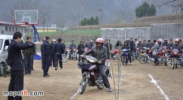 Ħ��܇�{�յĿ�ȡ���E���M(f��i)��