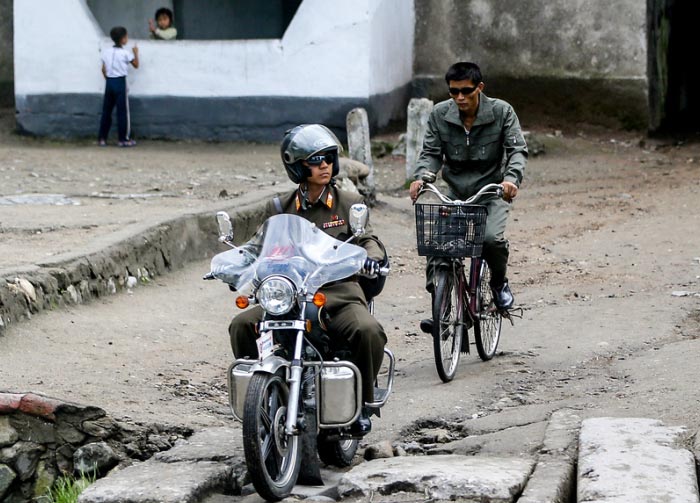 ���r��Ħֻ��һ�N�˿����TĦ��܇