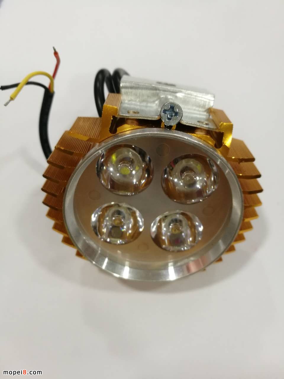 ����4�� ��ˮ