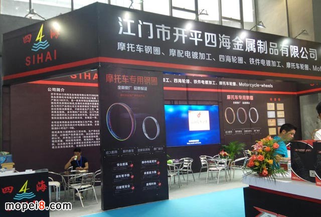 �ĺ�Ħ��܇�Ȧ��չȫ��Ħ���